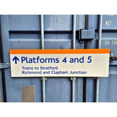 Platforms 4 & 5/ Trains to Stratford (2432025)