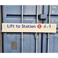 Lift to Station Underground Roundel (182026)