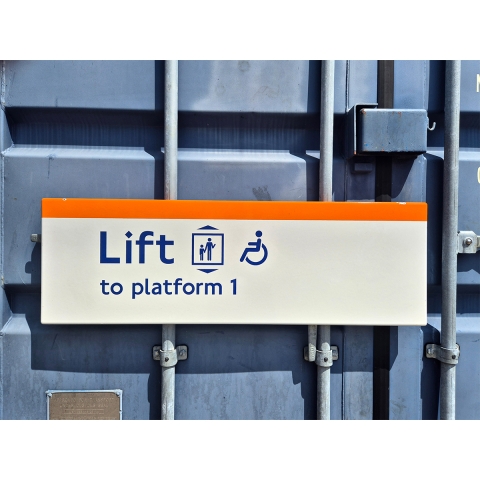 Lift to Platform 1 (972025)