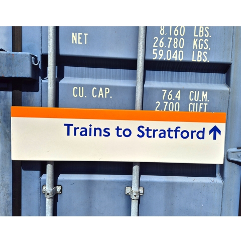 Trains to Stratford (1252025)