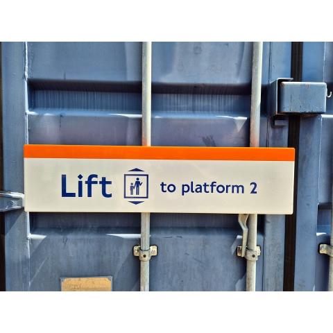 Lift to platform 2 (1282025)