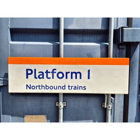 Platform 1 Northbound Trains (1372025)