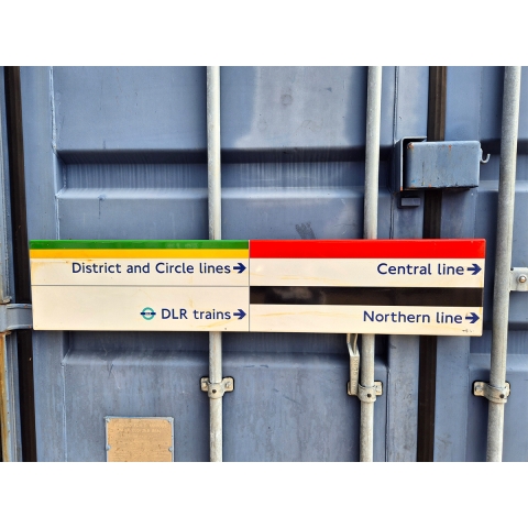 District and Circle-Central line-DLR trains-Northern line sign (1602025)