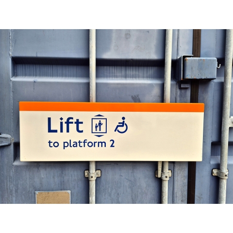 Lift to Platform 2 (1772025)
