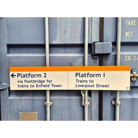 Platform 1 / Platform 2 Trains To Liverpool Street (2252025)