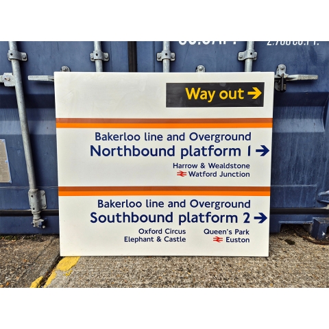 Bakerloo line and Overground / Oxford Circus Way Out sign (2422025)