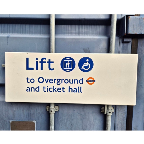Lift to Overground and Ticket Hall (3572025)