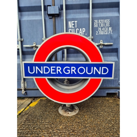 Underground Roundel Double-Sided Totem (12026)