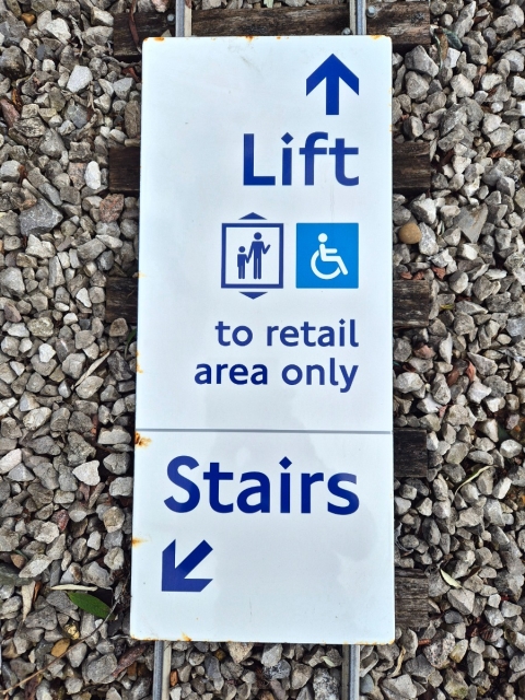 Lift Arrow Up To Retail Area Only Stairs Arrow Diagonal Left (142026)